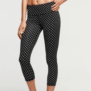NEW VSX Victoria's Secret Knockout Capri Pants